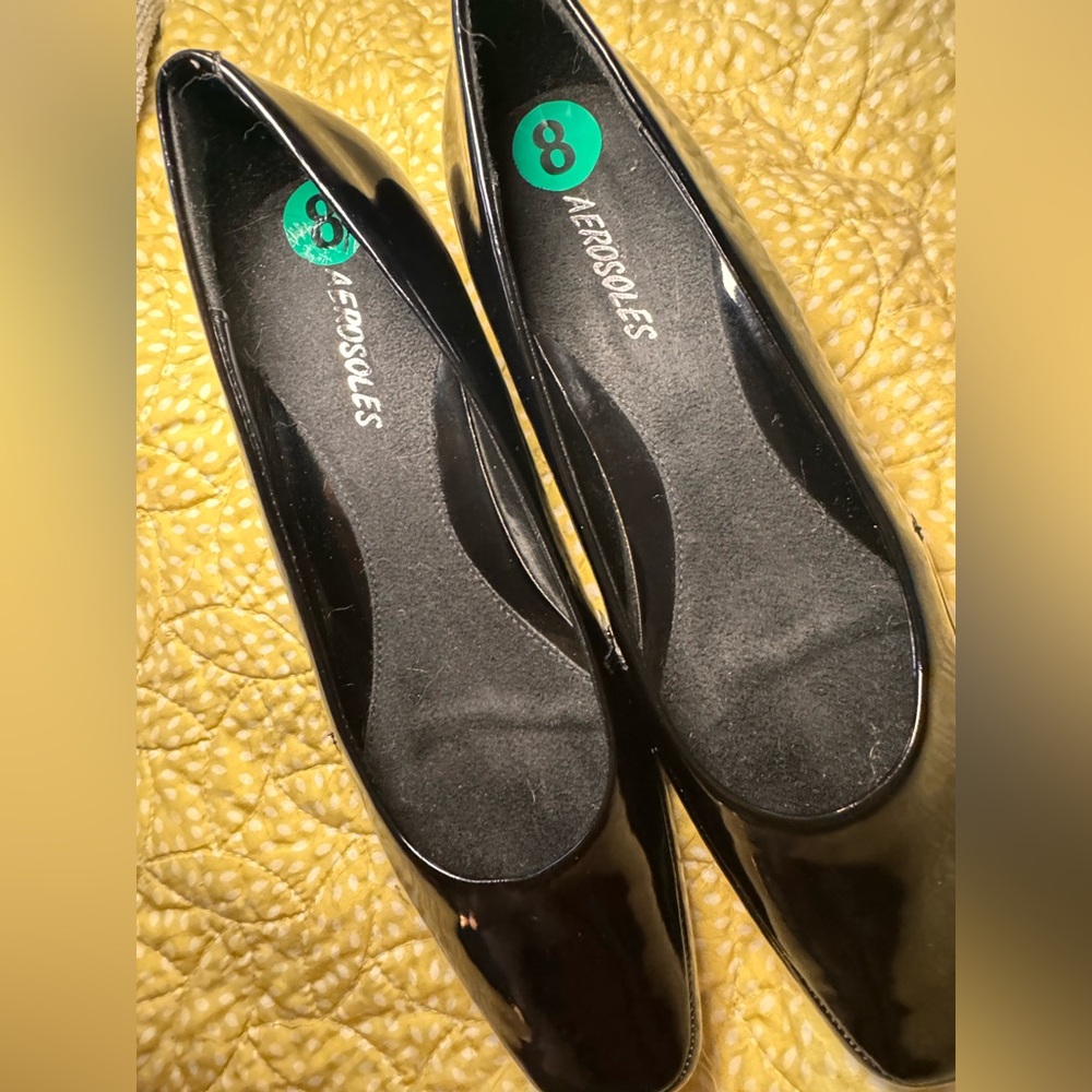 AEROSOLES Women's Black Flats Patent